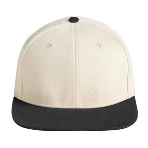 Beechfield Contrast Flat Peak Baseball Cap / Natural/Black